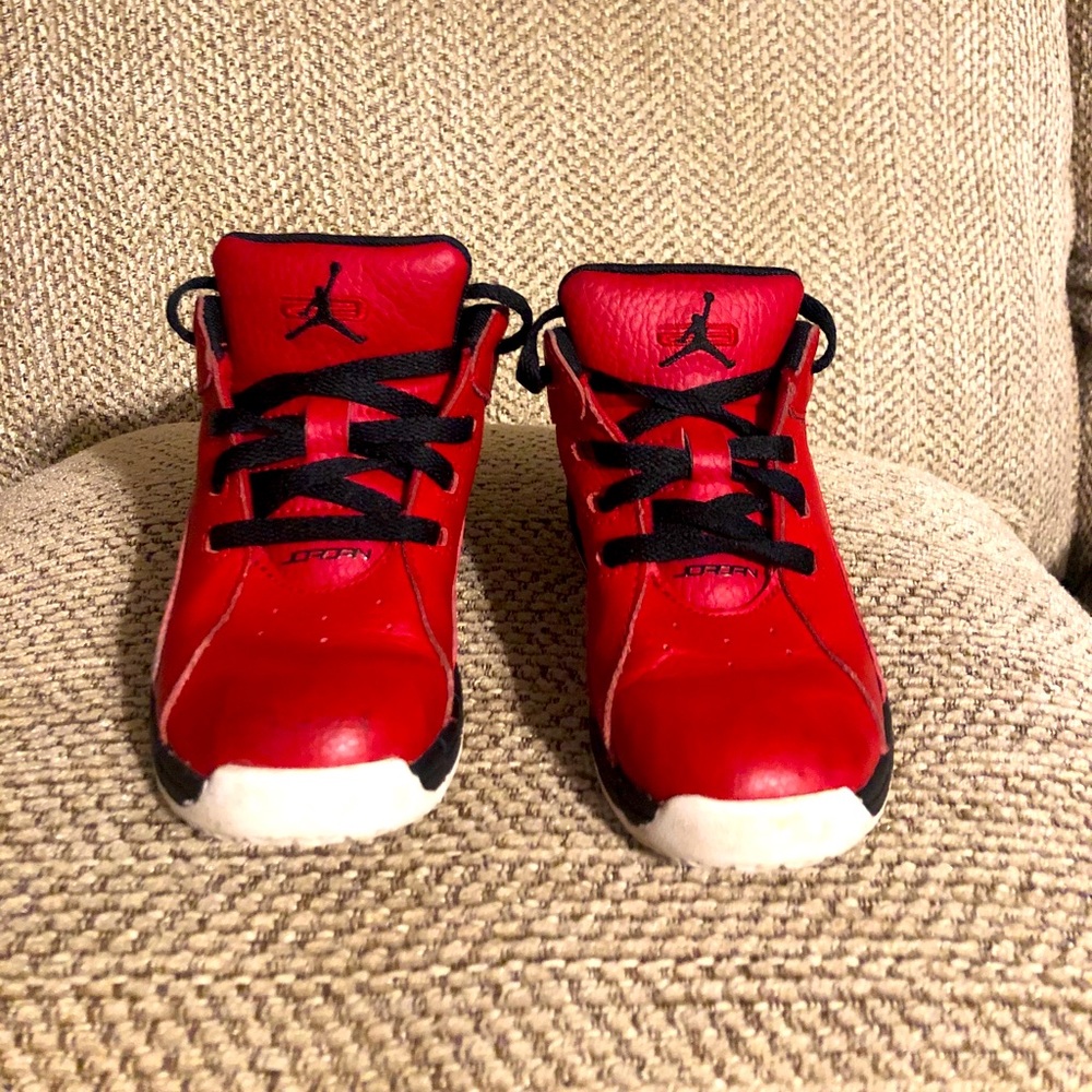 Air Jordan Sneakers Toddlers Red Black Size 9C